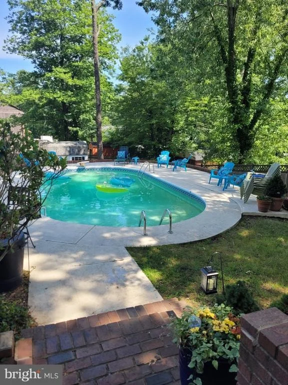 Photo of 5300 LUDLOW DRIVE