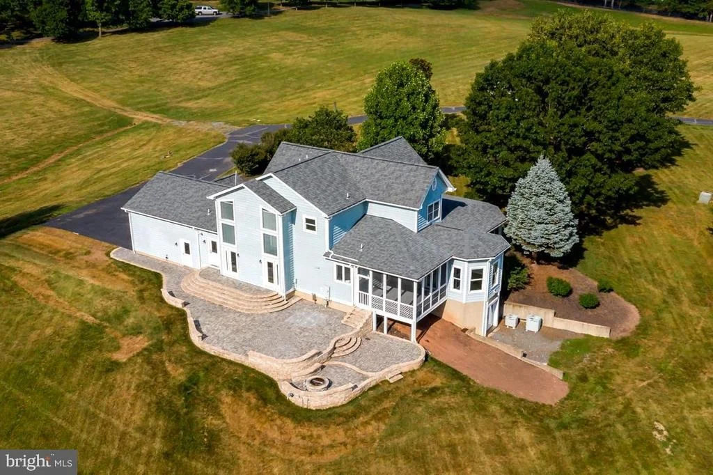Photo of 22669 WATSON ROAD