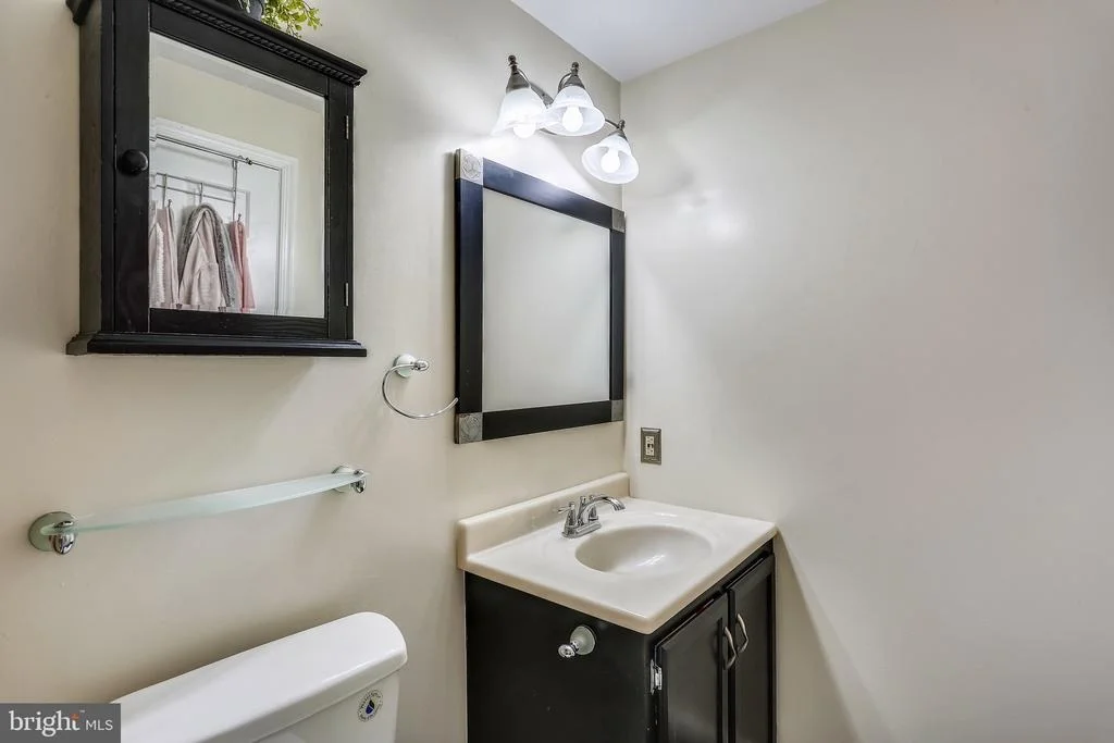 Photo of 915 POINTER RIDGE DRIVE