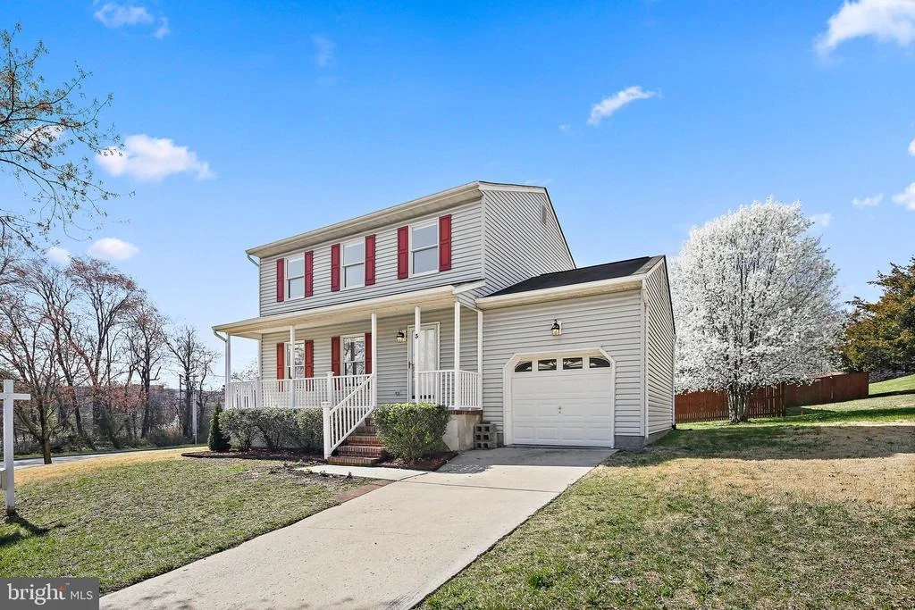 Photo of 3 GREENKNOLL BOULEVARD