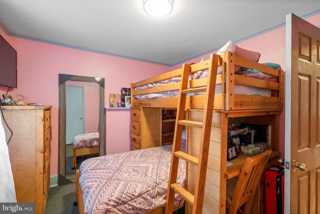Photo of 7407 RIDGE ROAD
