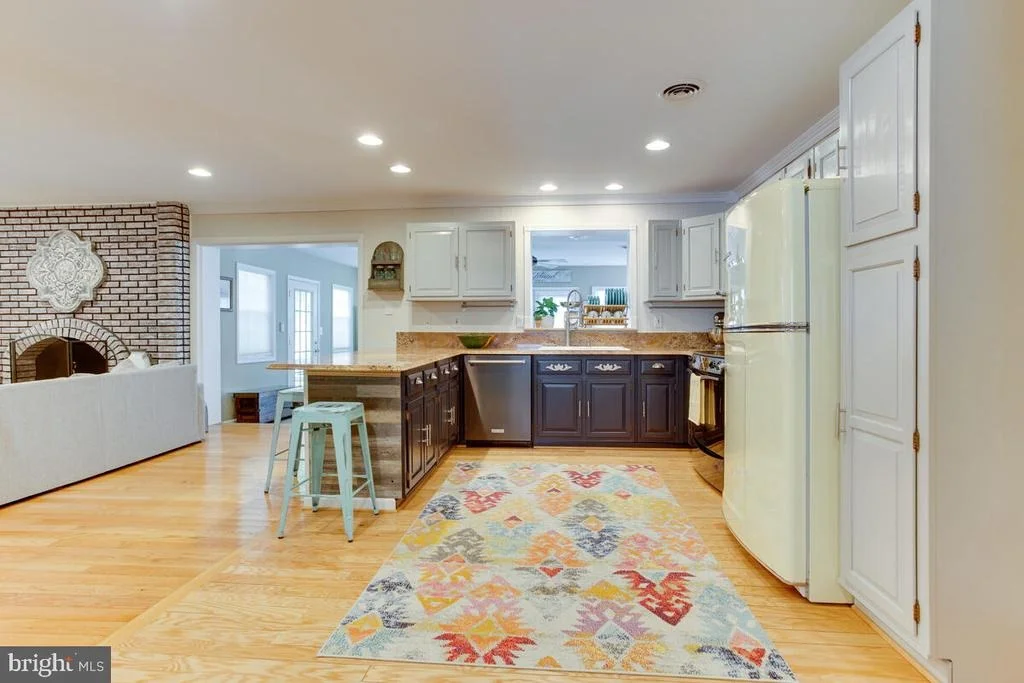 Photo of 203 ANCHOR LANE