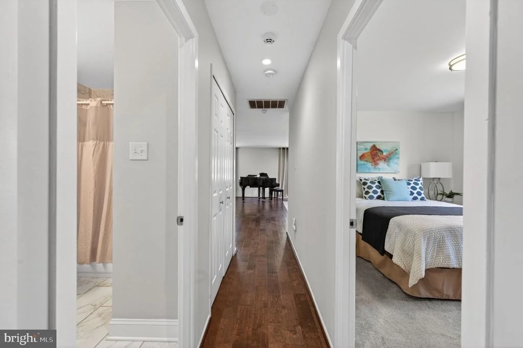 Photo of 3905 CARVEL LANE