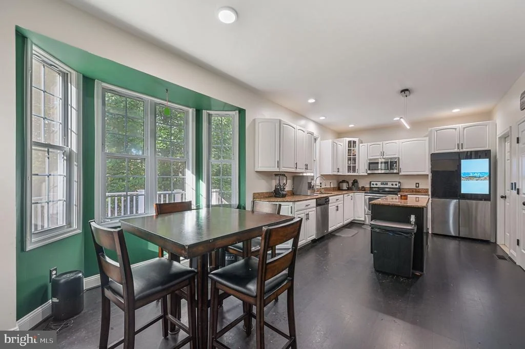 Photo of 32 RIDGEWAY CIRCLE