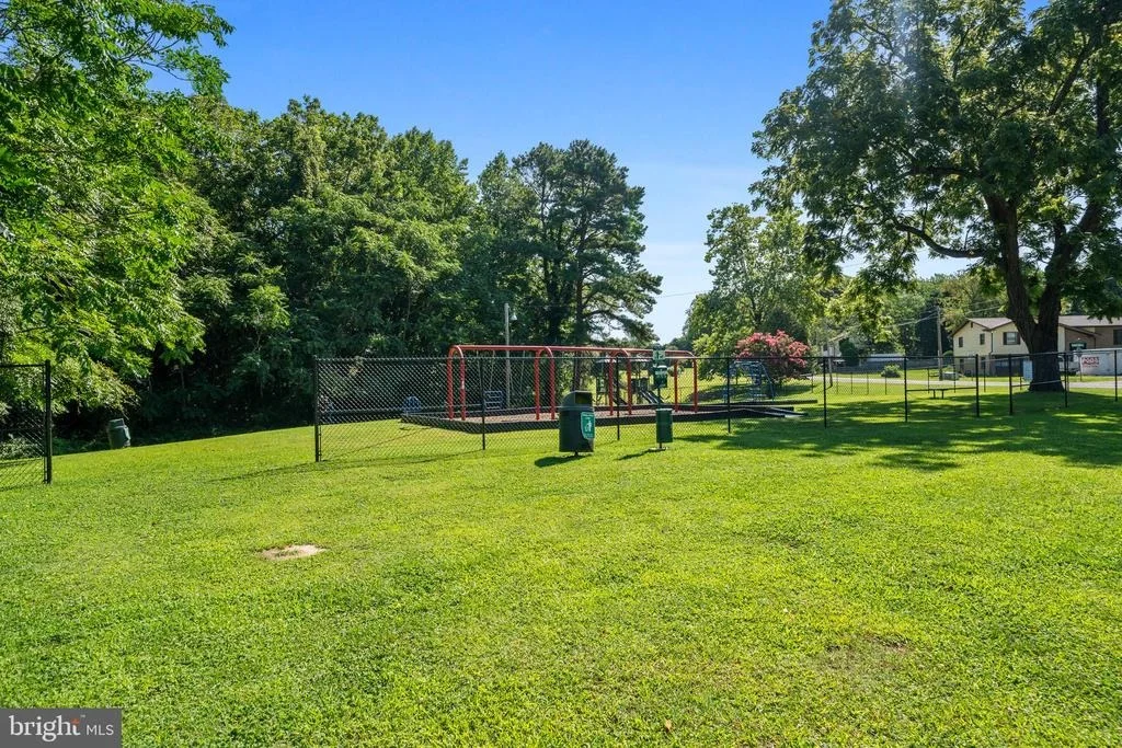 Photo of 520 LAUREL DRIVE