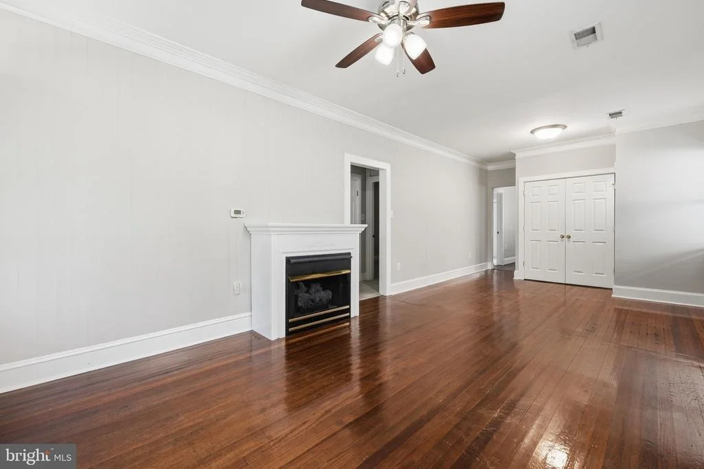 Photo of 320 3RD AVENUE