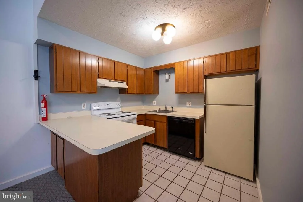 Photo of Unit 100AB at 377 SPITZ