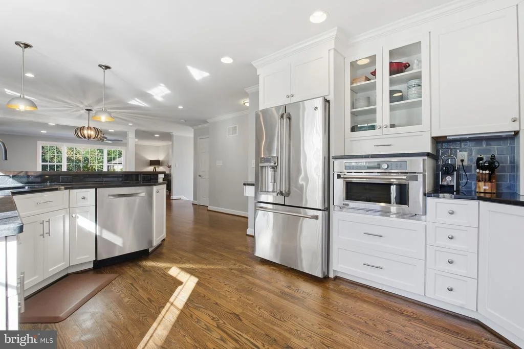 Photo of 214 PROVIDENCE ROAD