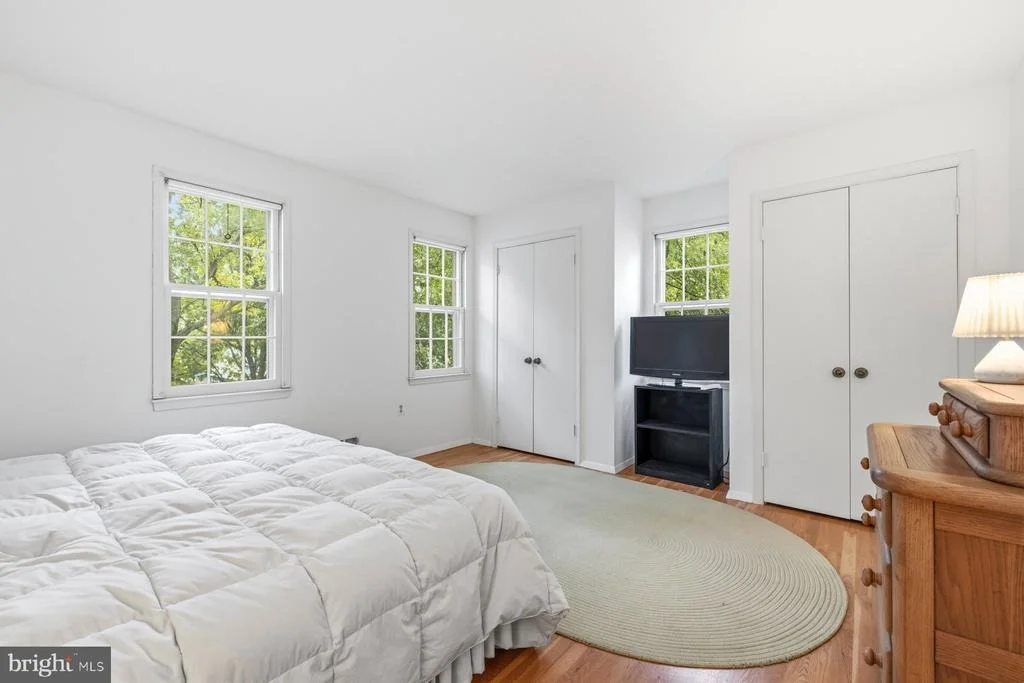 Photo of 8402 MARGO ROAD