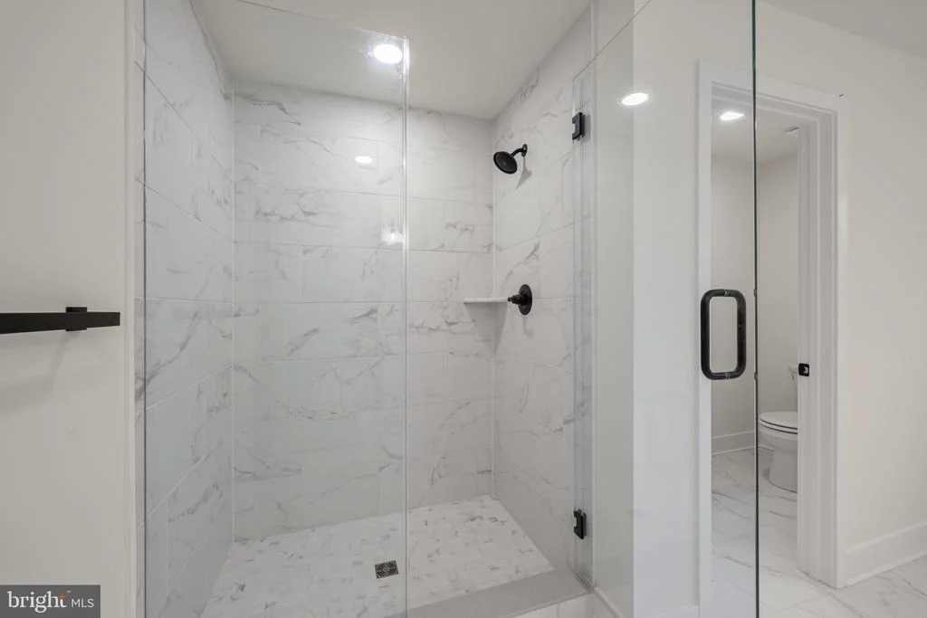 Photo of 2175 GLENCREST CIRCLE