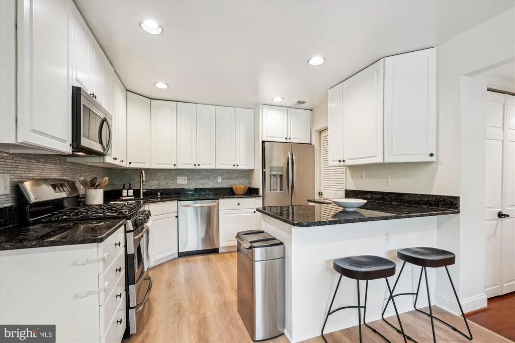 Photo of 15109 WATERGATE ROAD