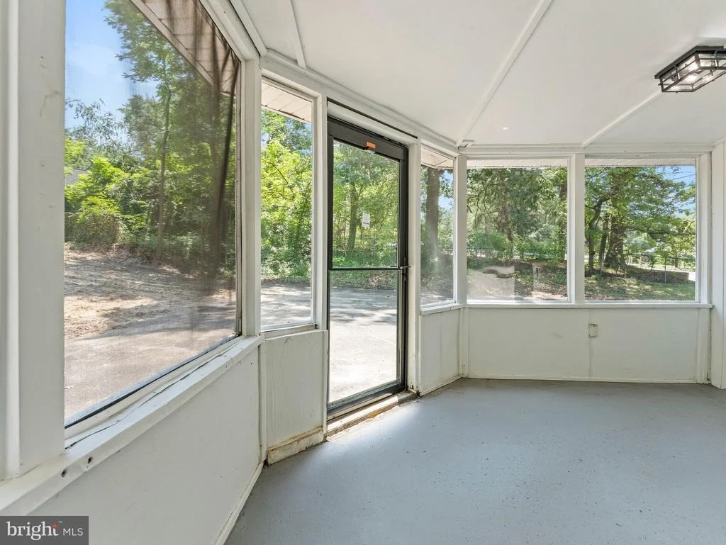 Photo of 215 ERIAL ROAD