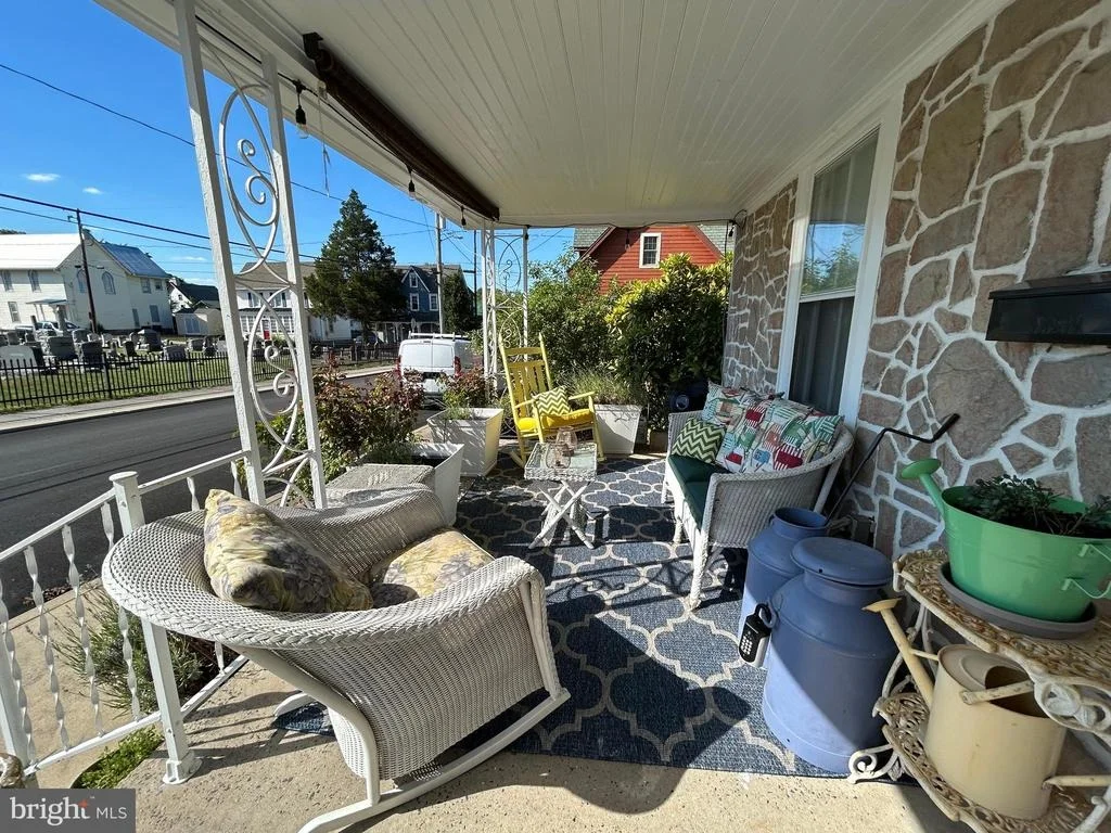 Photo of 203 WALNUT STREET