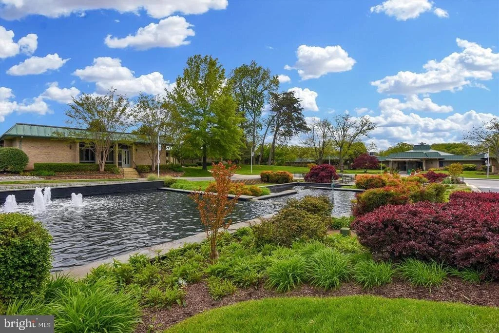 Photo of Unit 72D at 3600 GLENEAGLES DRIVE