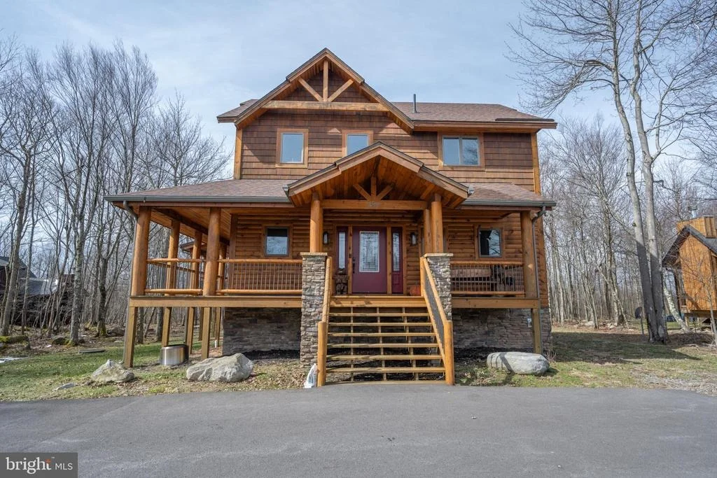 Photo of 276 SUNDANCE WAY