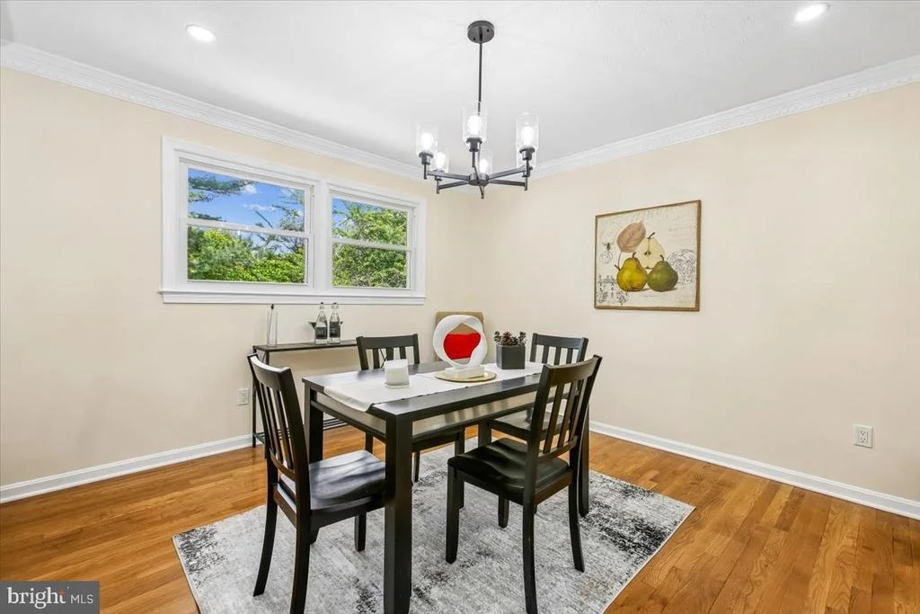 Photo of 1705 CRESTVIEW DRIVE