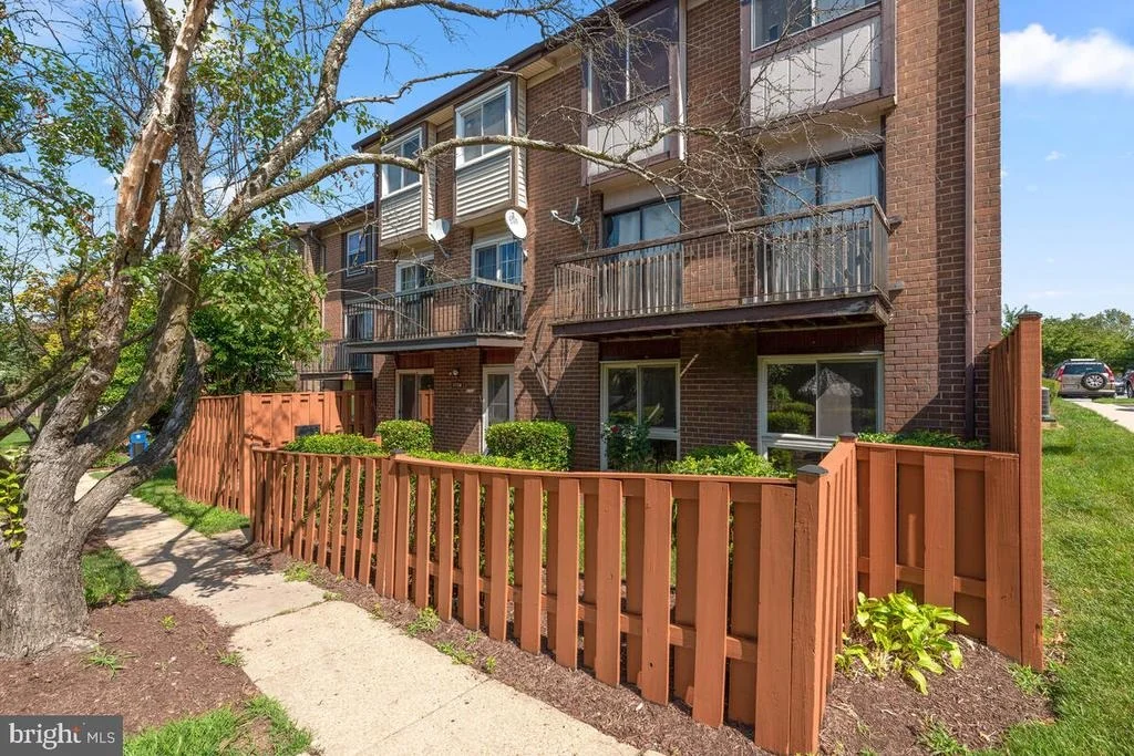Photo of Unit 2AB at 2344 SUN VALLEY CIRCLE