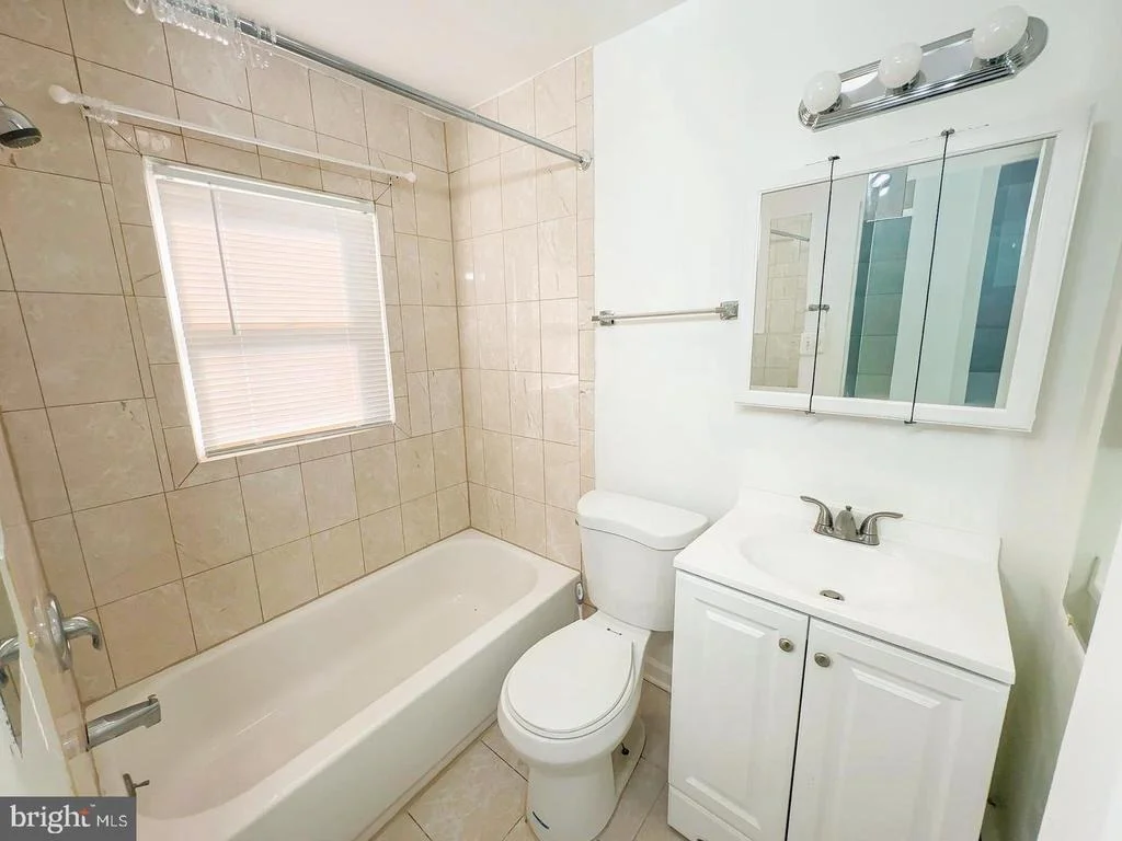 Photo of 1106 45TH PLACE SE