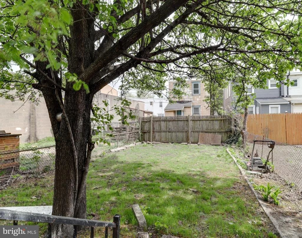 Photo of 236 N BROADWAY