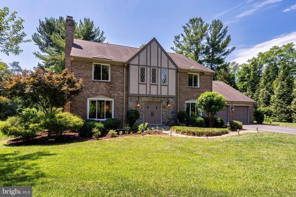 Photo of 1077 SPRING HILL ROAD
