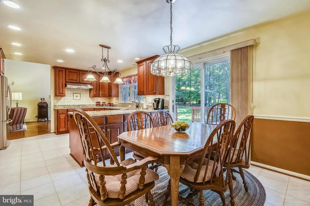 Photo of 7700 WARFIELD ROAD