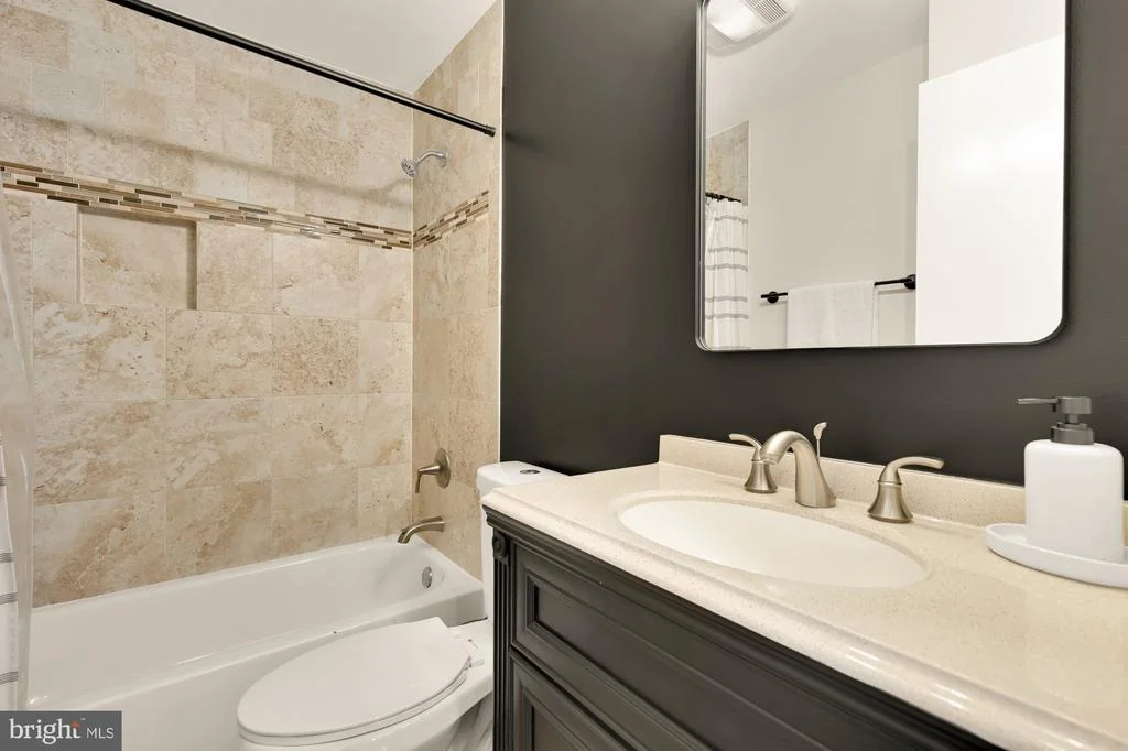 Photo of 5010 KING RICHARD DRIVE