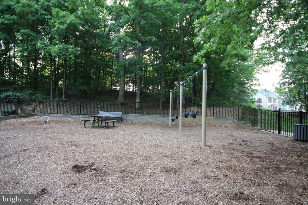 Photo of 8564 SPRINGFIELD OAKS DRIVE
