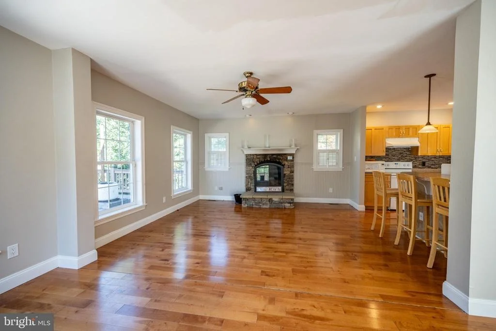 Photo of 32 HAZELHURST LANE
