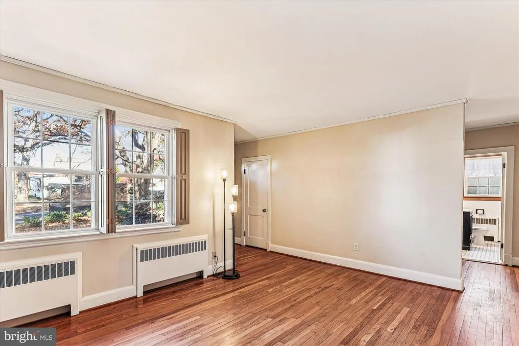 Photo of 306 JOHN AVENUE