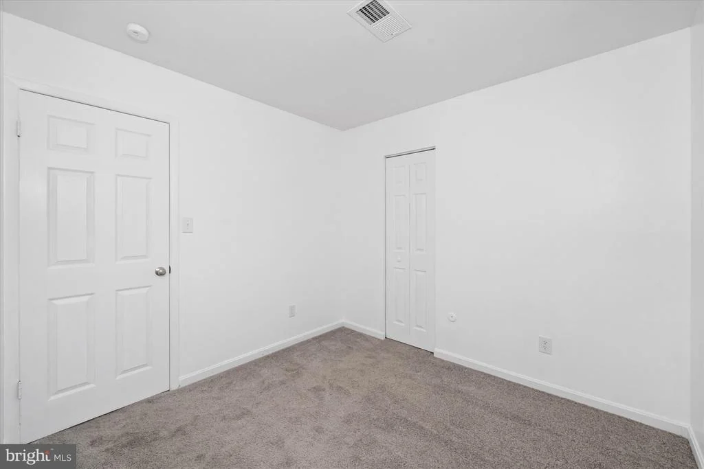 Photo of 19 SQUIRE CIRCLE