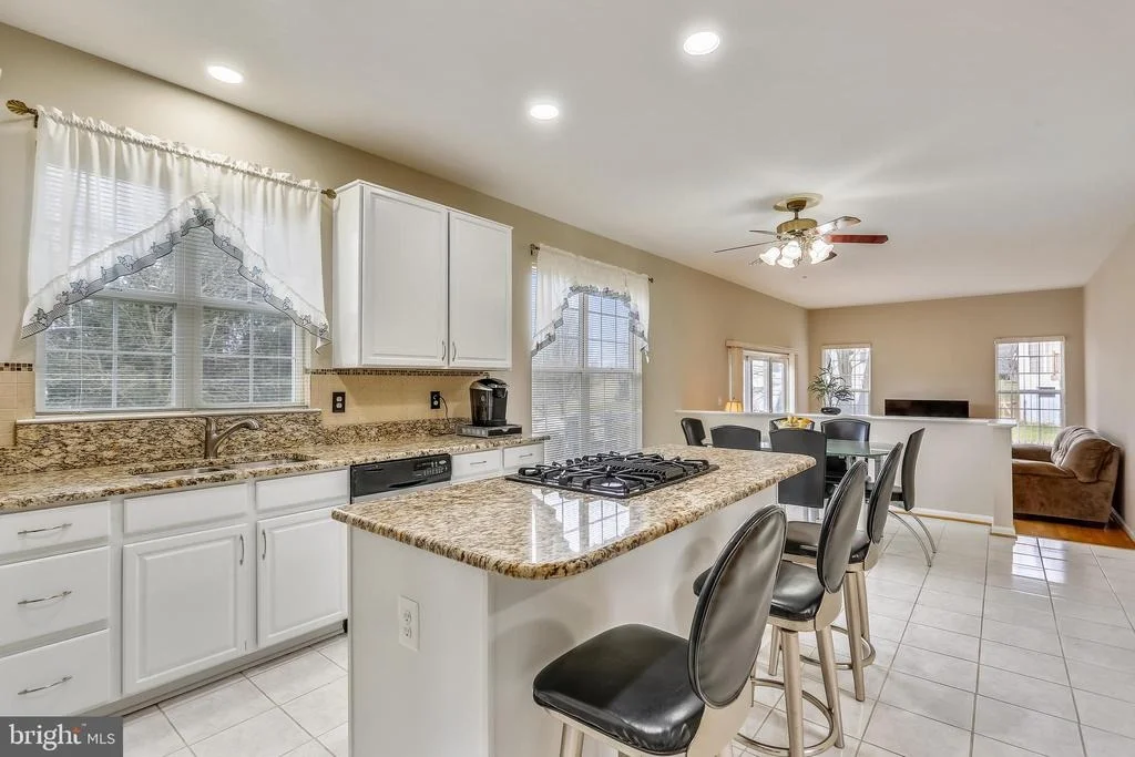 Photo of 8203 STRINGFELLOW PLACE
