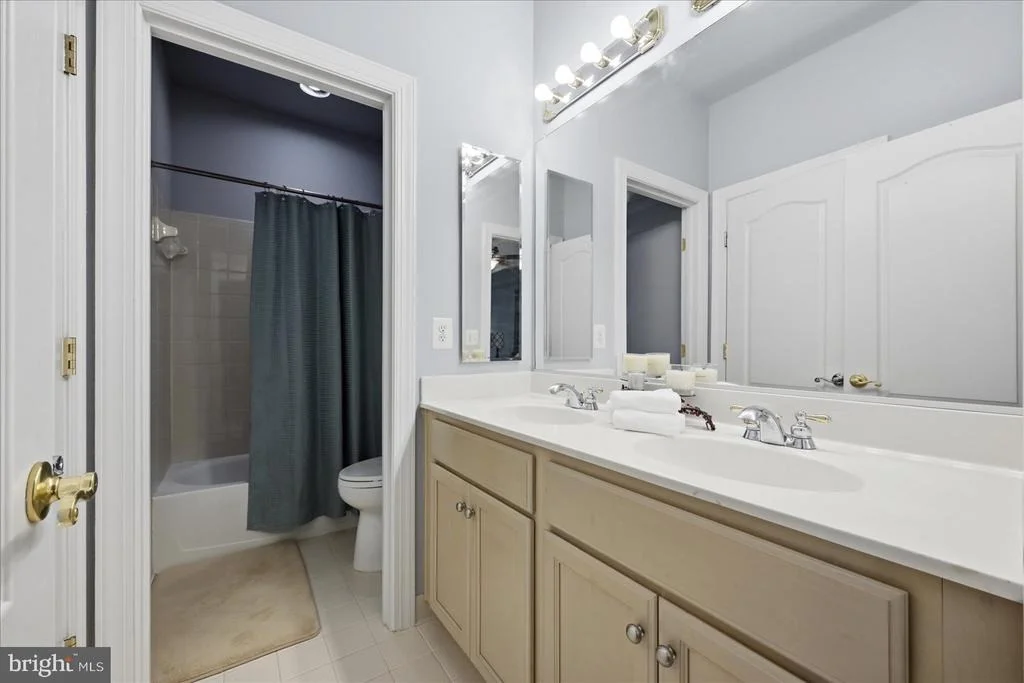 Photo of 41869 FELDSPAR PLACE