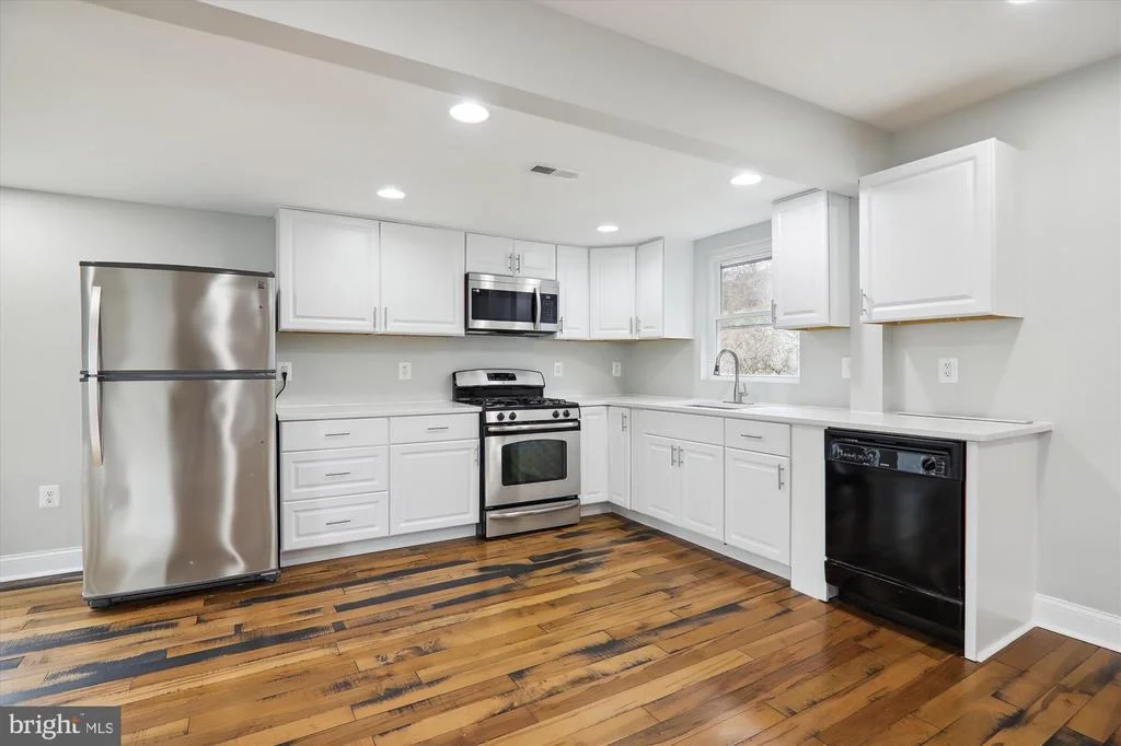 Photo of 7901 DARCY ROAD