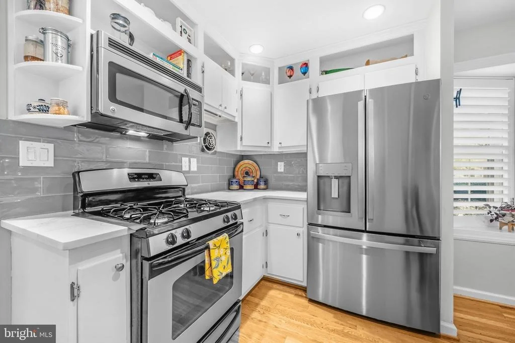 Photo of 1600 FLORA LANE