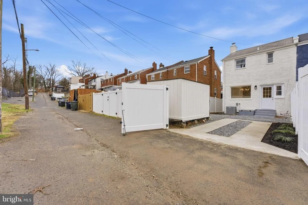 Photo of 4243 HILDRETH STREET SE