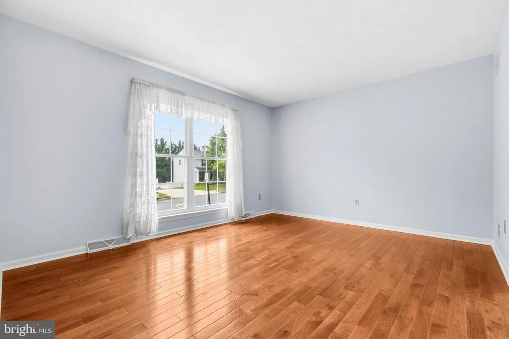 Photo of 704 COLLIER COURT