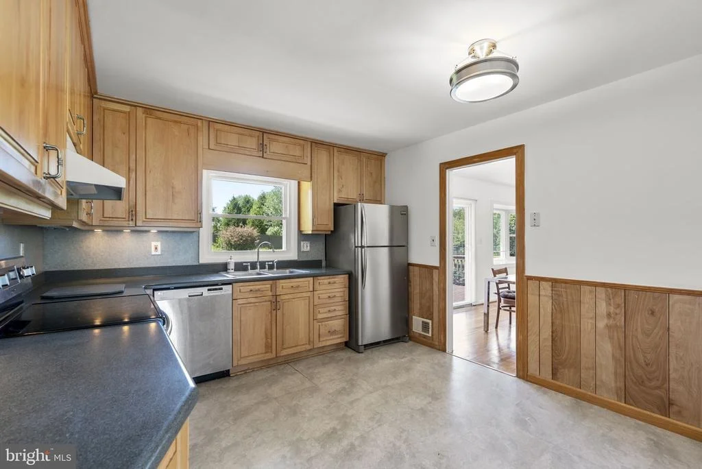 Photo of 18008 MUNCASTER ROAD