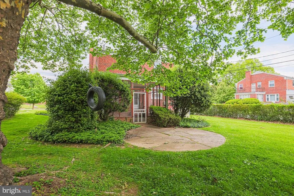 Photo of 3106 LABYRINTH ROAD