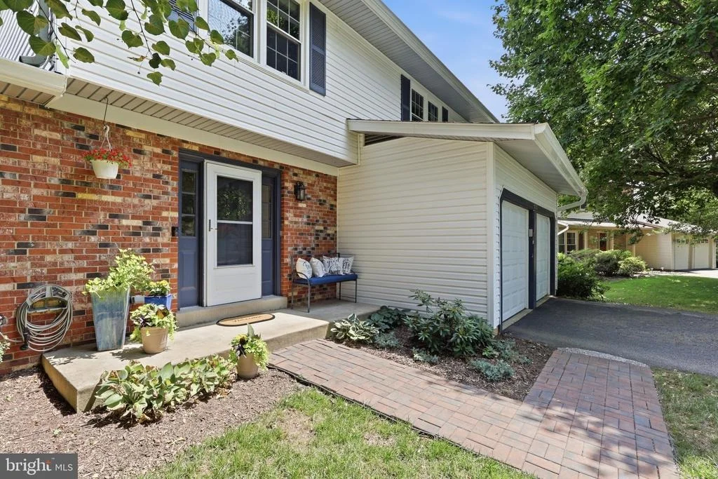Photo of 9825 WOLCOTT DRIVE