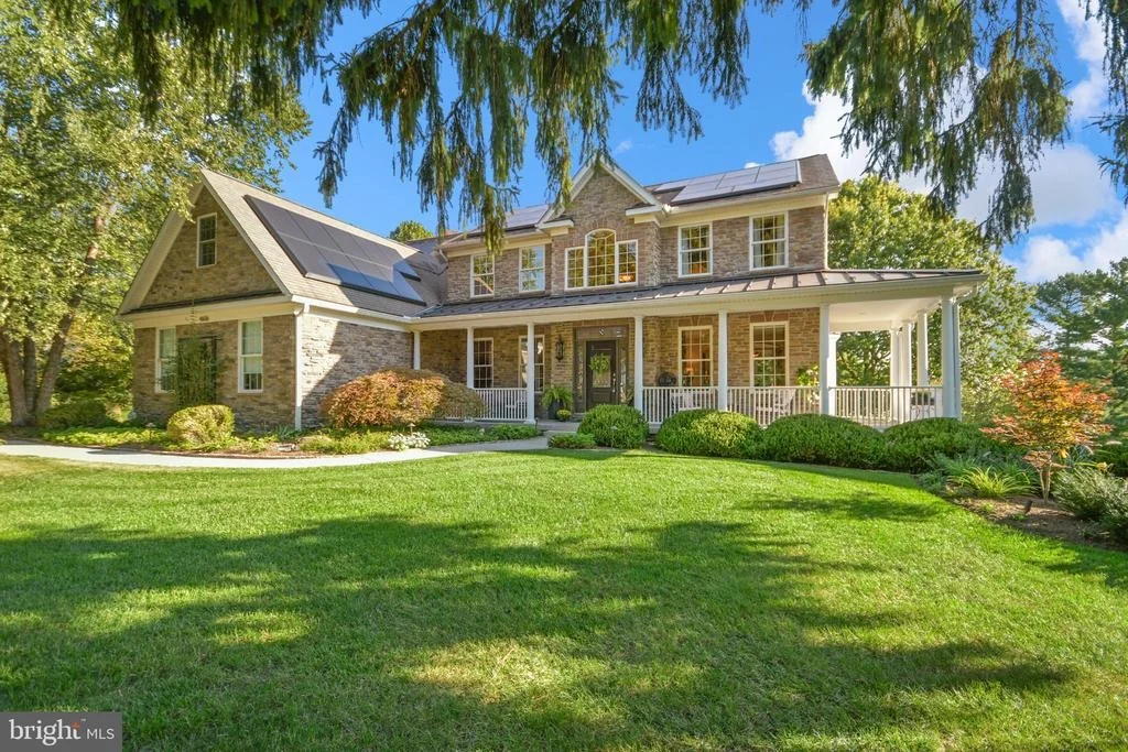 Photo of 4606 MOCKINGBIRD LANE