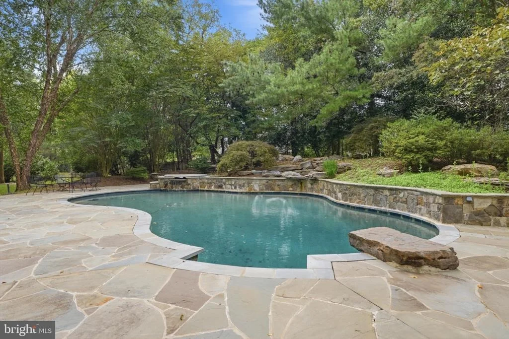 Photo of 9801 BENTCROSS DRIVE