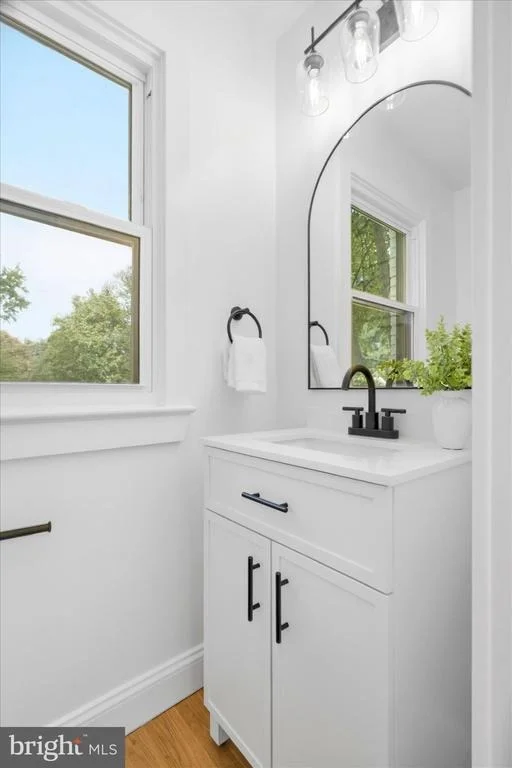 Photo of 9424 COLESVILLE ROAD