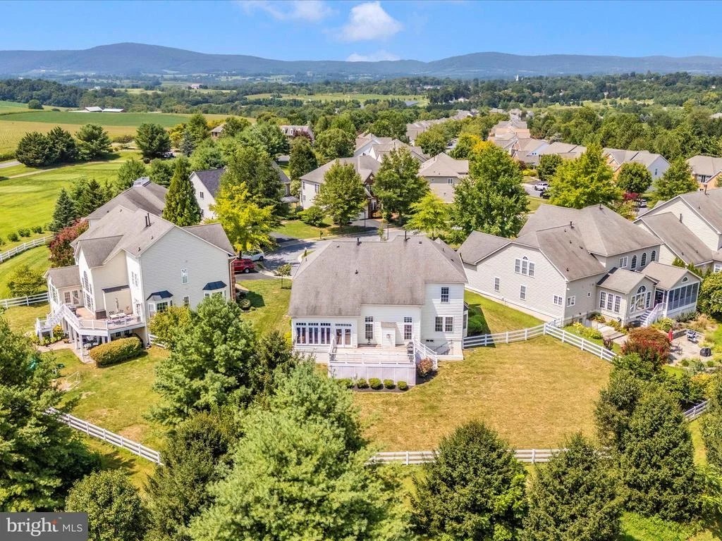 Photo of 6 FARMSTEAD PLACE