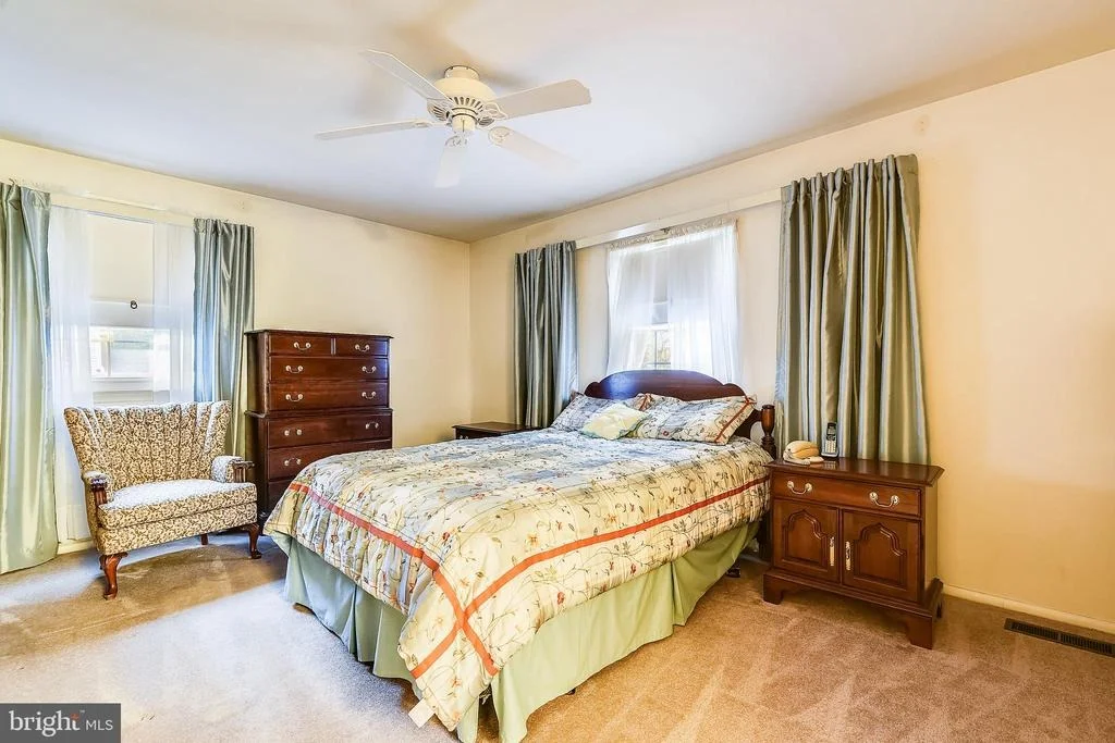 Photo of 3913 QUEEN MARY DRIVE