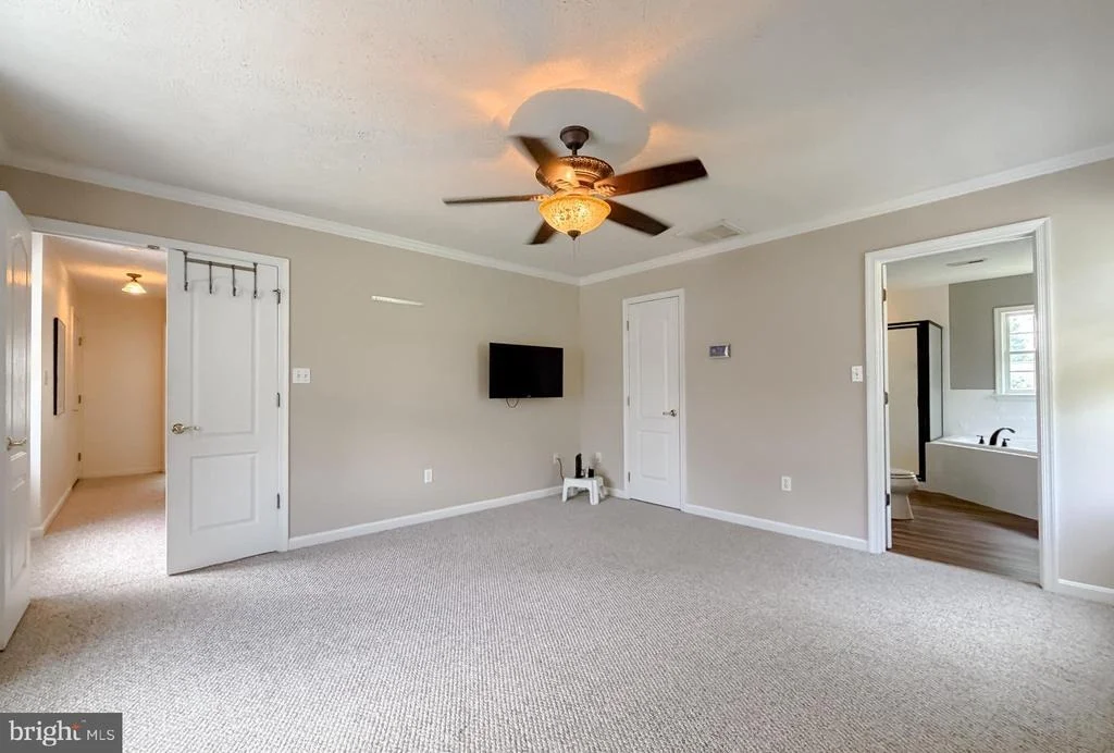 Photo of 40777 CENTER 40 CIRCLE