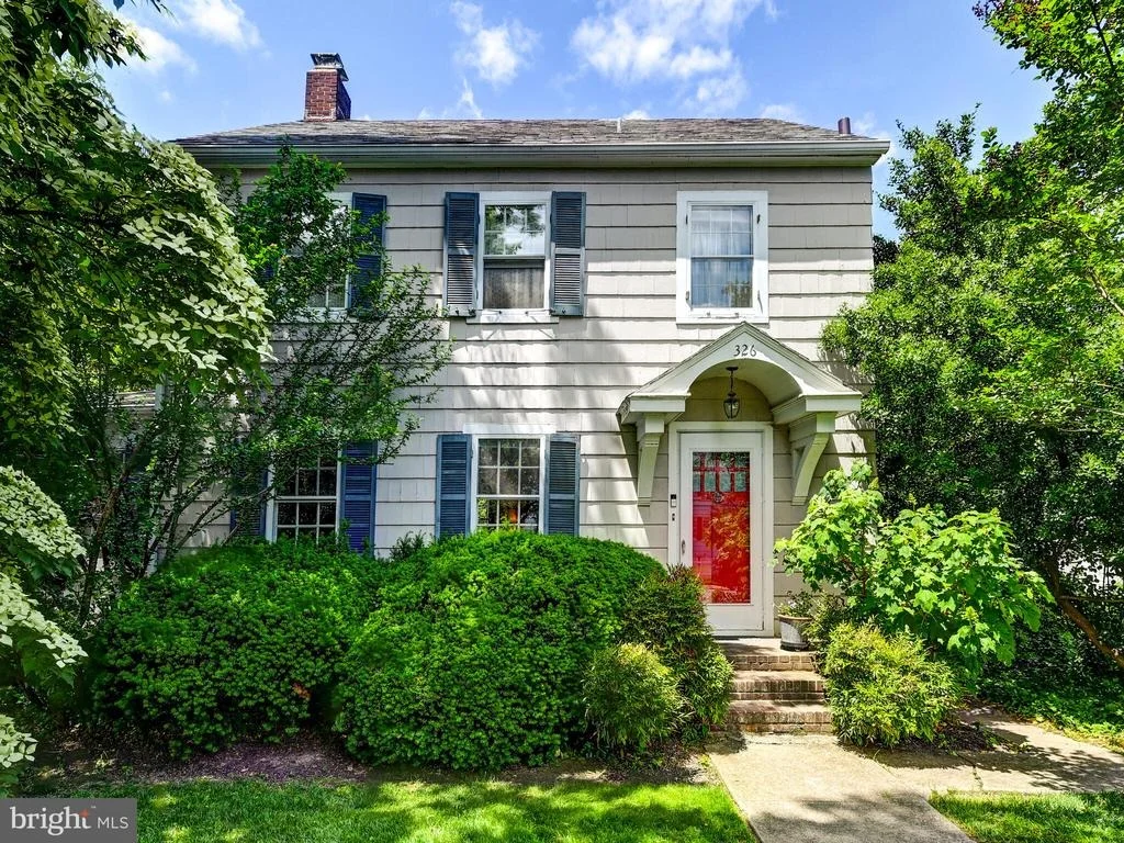 Photo of 326 SAINT DUNSTANS ROAD