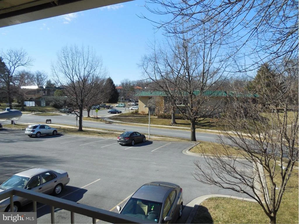 Photo of Unit 73A at 3600 GLENEAGLES DRIVE