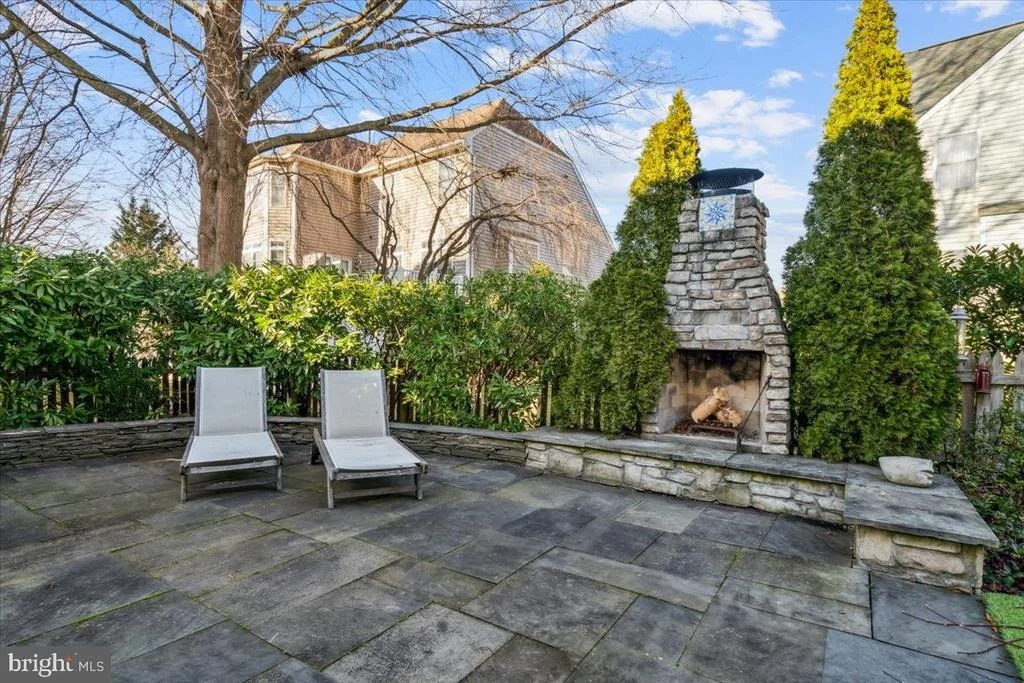 Photo of 2554 BEAR DEN ROAD