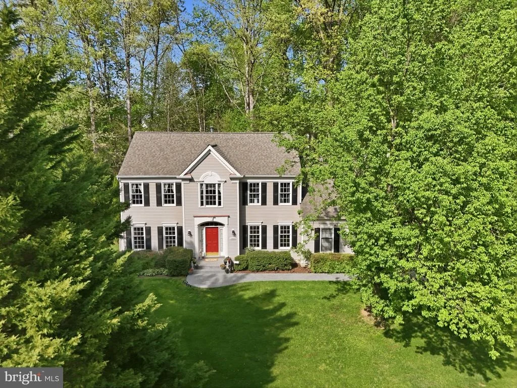 Photo of 7864 MEADOWGATE DRIVE