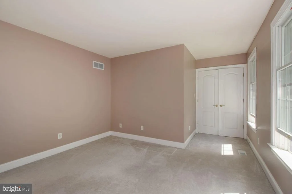 Photo of 1105 THOMPSON WAY